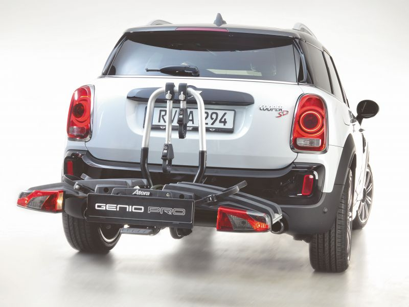 Platformă de remorcare Atera Genio Pro pentru 2 biciclete + adaptor pentru a treia bicicletă