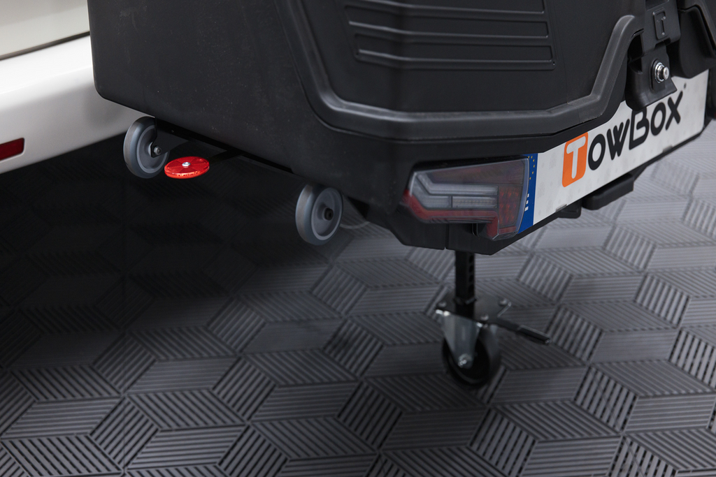 Cutie de remorcare Camper Alpha cu LED negru (scurt) - cutie de bagaje montată pe bara de remorcare