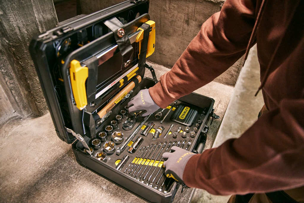 Trusă de service STANLEY STMT98109-1, cutie de scule, 142 buc.