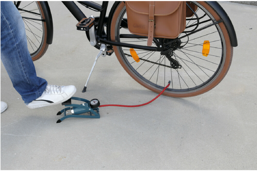 Pompă de picior universală cu un singur cilindru LAMPA