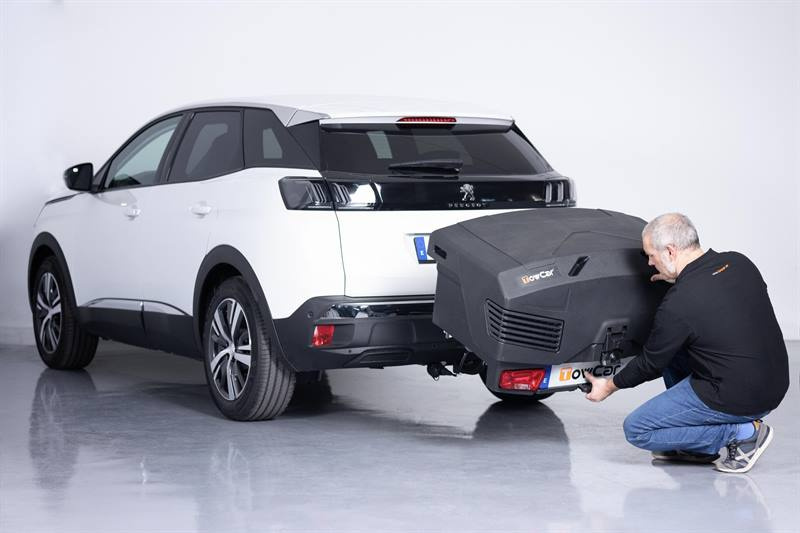 Towbox EVO urban negru - portbagaj montat pe bara de remorcare