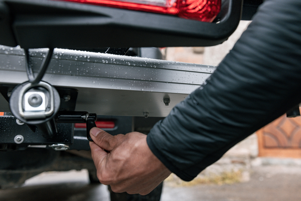 Towcar Balance - suport pentru motocicletă/bicicletă montat pe bara de remorcare