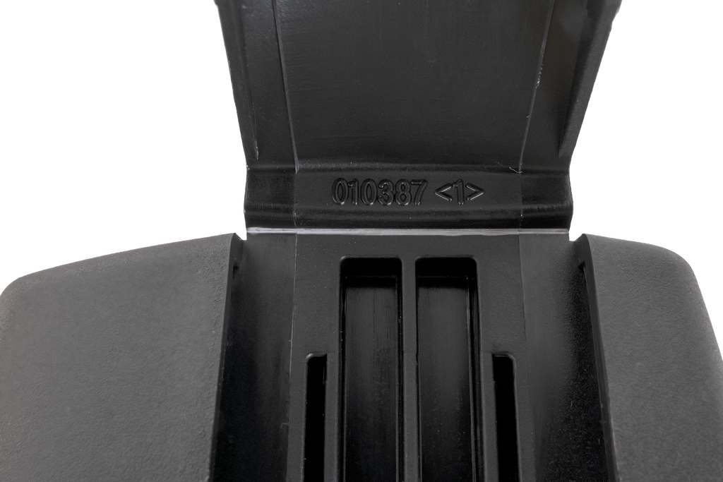 Capac de capăt pentru grindă din aluminiu aerodinamic (stânga) - Mont Blanc 010387
